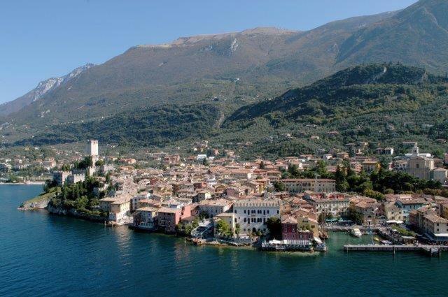 Apartament Luna Wifi Free - Malcesine Exterior foto
